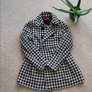 Women’s Houndstooth Pea Coat